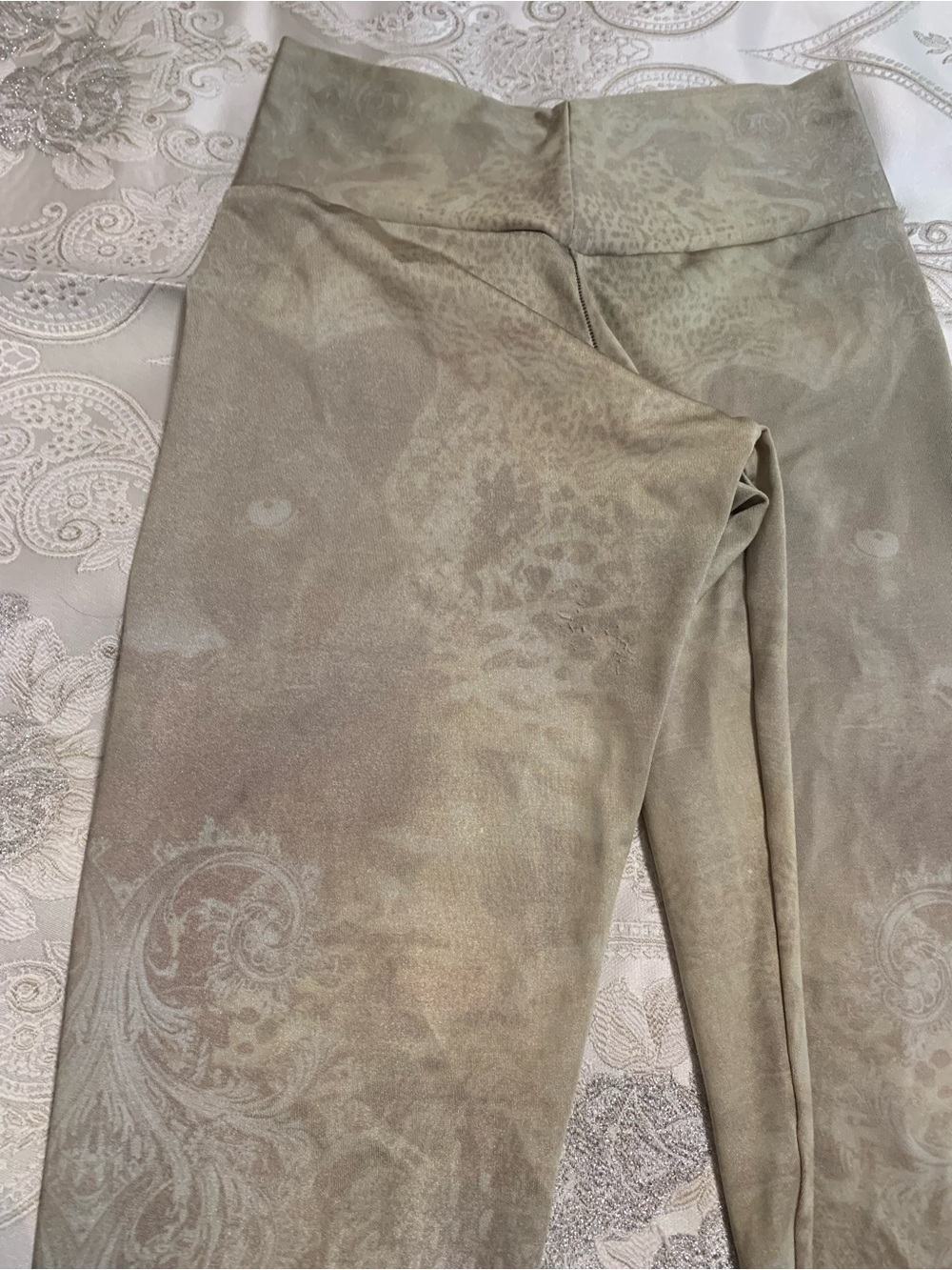 High-Rise Olive Green Printed Leggings